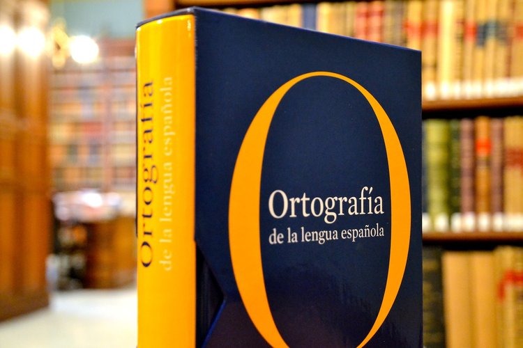 Innovaciones en la ortografía española (2010)