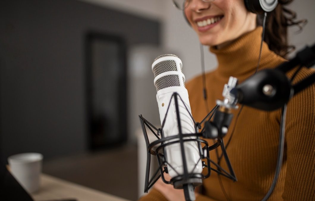 Qual a importância de traduzir e/ou legendar os podcasts?